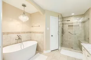 102 Buttercup St, Lake Jackson, TX 77566 - Photo 17