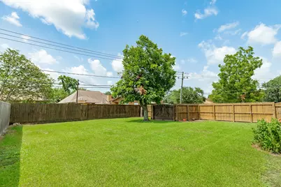 102 Buttercup Street, Lake Jackson, TX 77566 - Photo 29