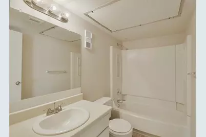 12905 Woodforest Bl #704, Houston, TX 77015 - Photo 15
