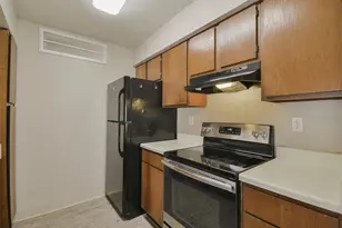 12905 Woodforest Bl, Houston, TX 77015 - Photo 9
