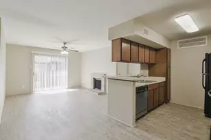 12905 Woodforest Bl, Houston, TX 77015 - Photo 7