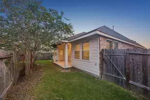 13710 Sloth Bear Ct, Crosby, TX 77532 - Photo 29
