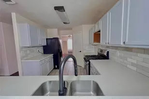 19031 Prairie Bluff Dr, Cypress, TX 77433 - Photo 7