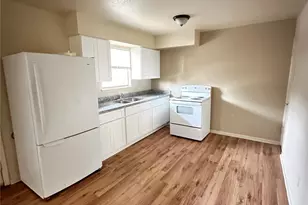 201 Sands St, Angleton, TX 77515 - Photo 3