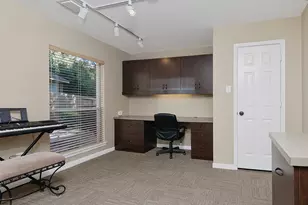 2 Taper Glow Pl, The Woodlands, TX 77381 - Photo 21