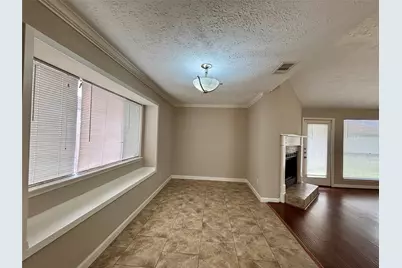2111 Squire Dobbins, Sugar Land, TX 77478 - Photo 5