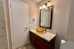 2111 Squire Dobbins, Sugar Land, TX 77478 - Photo 7