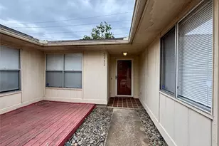 2111 Squire Dobbins, Sugar Land, TX 77478 - Photo 15