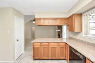 14718 Windfern Forest Dr, Houston, TX 77040 - Photo 9