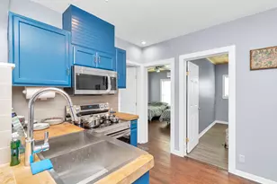915 8th St, Galveston, TX 77550 - Photo 17