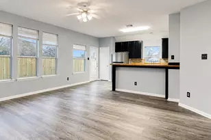 4031 Raspberry Ct, Dickinson, TX 77539 - Photo 5