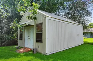 970 Evergreen Ln, Beaumont, TX 77706 - Photo 39