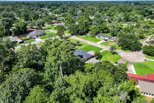 970 Evergreen Ln, Beaumont, TX 77706 - Photo 41