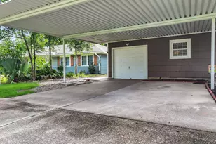 970 Evergreen Ln, Beaumont, TX 77706 - Photo 37