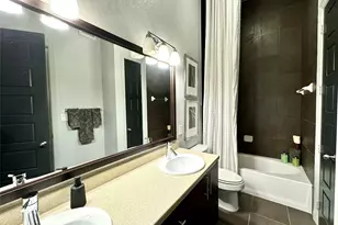 2525 McCue St Rd, Houston, TX 77056 - Photo 11