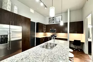 2525 McCue St Rd, Houston, TX 77056 - Photo 3