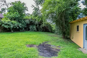 7828 Homewood Ln, Houston, TX 77028 - Photo 29