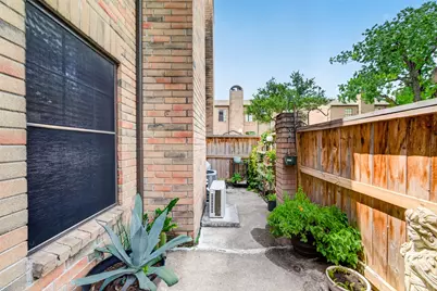 9850 Pagewood Lane #807, Houston, TX 77042 - Photo 7
