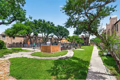 9850 Pagewood Lane #807, Houston, TX 77042 - Photo 5