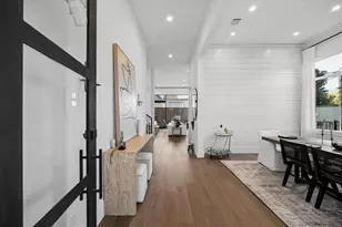 1661 Bingle Rd, Houston, TX 77055 - Photo 3