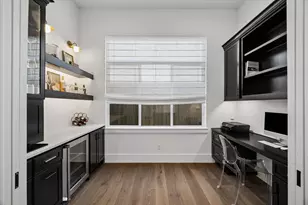 1661 Bingle Rd, Houston, TX 77055 - Photo 13