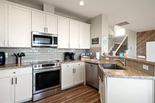 4223 King Rail Cir, Galveston, TX 77554 - Photo 9