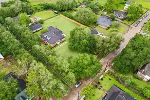 209 E Caney St, Wharton, TX 77488 - Photo 31