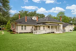 209 E Caney St, Wharton, TX 77488 - Photo 29