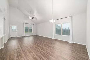 14005 Silver Falls Ct, Conroe, TX 77384 - Photo 5