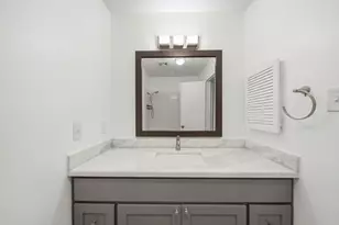 1201 Bering Dr, Houston, TX 77057 - Photo 19