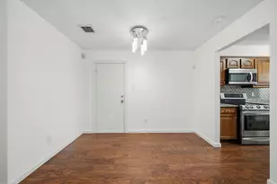 1201 Bering Dr, Houston, TX 77057 - Photo 7