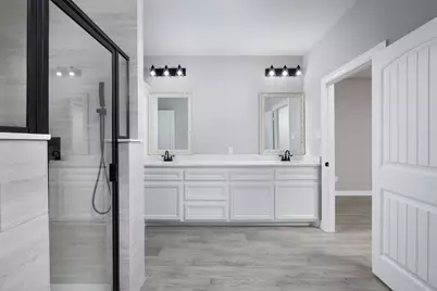 1737 E Lake Drive, Huntsville, TX 77340 - Photo 23