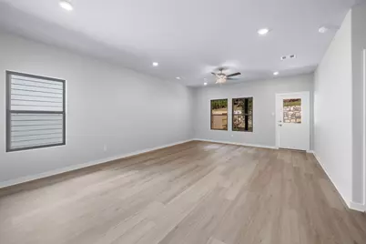 12207 Ridge Top Drive, Conroe, TX 77304 - Photo 9