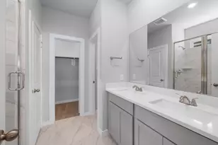 12207 Ridge Top Dr, Conroe, TX 77304 - Photo 17