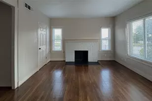 302 W Saulnier St, Houston, TX 77019 - Photo 5
