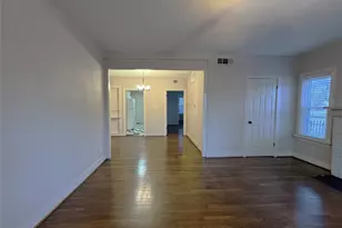 302 W Saulnier St, Houston, TX 77019 - Photo 3