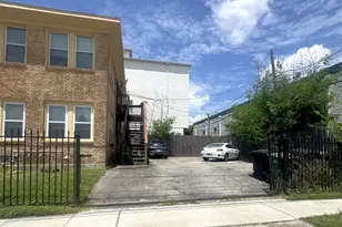 302 W Saulnier St, Houston, TX 77019 - Photo 17