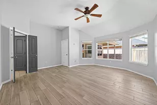 10542 Parkside Dr, Willis, TX 77318 - Photo 25