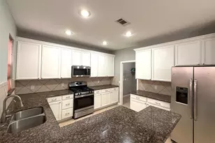 13119 S Bellaire Estates Dr, Houston, TX 77072 - Photo 7