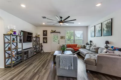 322 Linden Street, Bastrop, TX 78602 - Photo 3