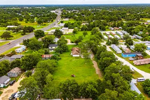 203 E Lance St, Madisonville, TX 77864 - Photo 9