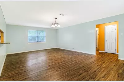 203 E Lance Street, Madisonville, TX 77864 - Photo 11