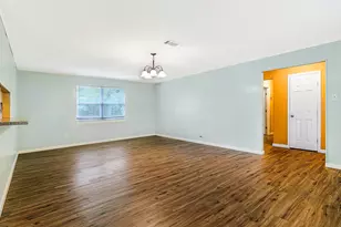 203 E Lance St, Madisonville, TX 77864 - Photo 11