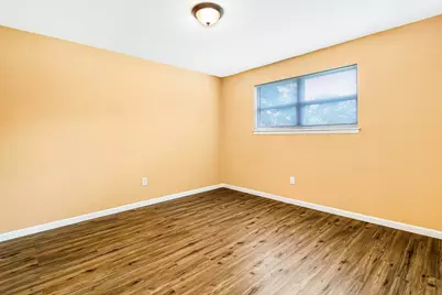 203 E Lance Street, Madisonville, TX 77864 - Photo 17