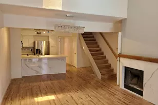 2425 Holly Hall St, Houston, TX 77054 - Photo 9