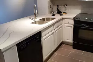 2425 Holly Hall St, Houston, TX 77054 - Photo 5