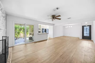 16202 Mill Point Drive, Houston, TX 77059 - Photo 9
