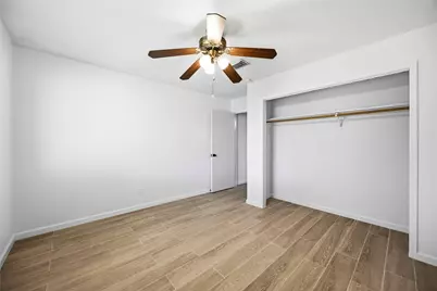 16202 Mill Point Drive, Houston, TX 77059 - Photo 21