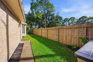 16202 Mill Point Dr, Houston, TX 77059 - Photo 31