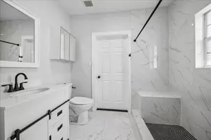 2 Jenkins St, Houston, TX 77003 - Photo 7